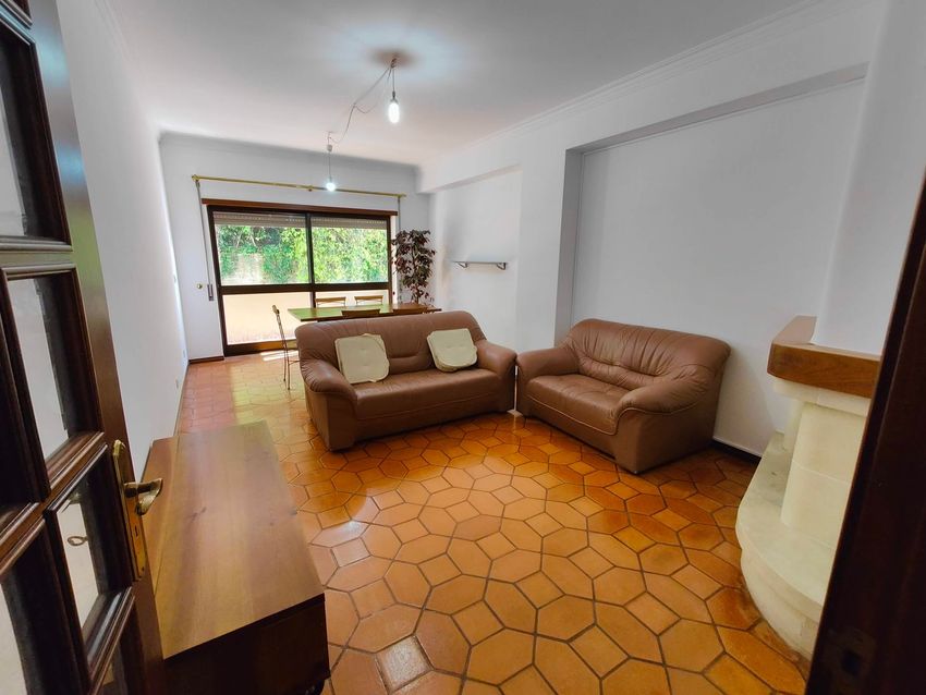 Imagem Sala de estar de apartamento t2 em Rua Arlindo Vicente, 25