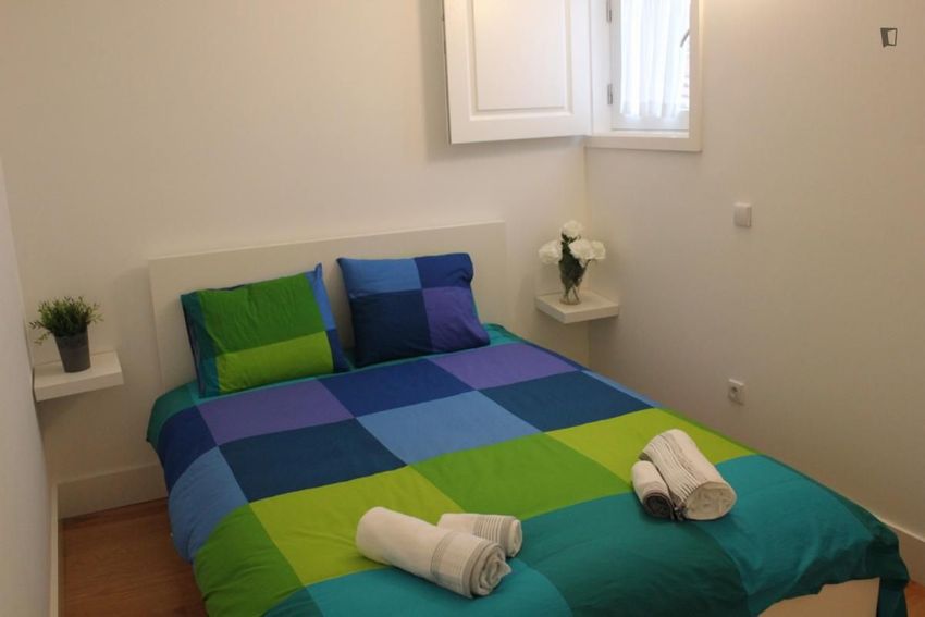 Imagem Quarto de apartamento t2 em Rua da Torrinha