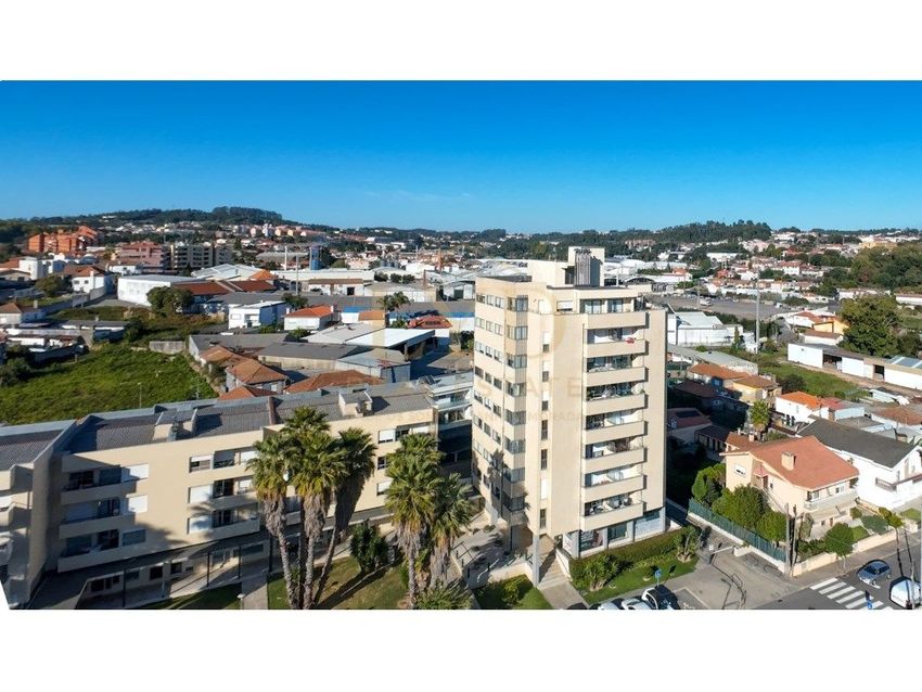 Imagem Vistas de apartamento t3 em Avenida Comendador Henrique Amorim