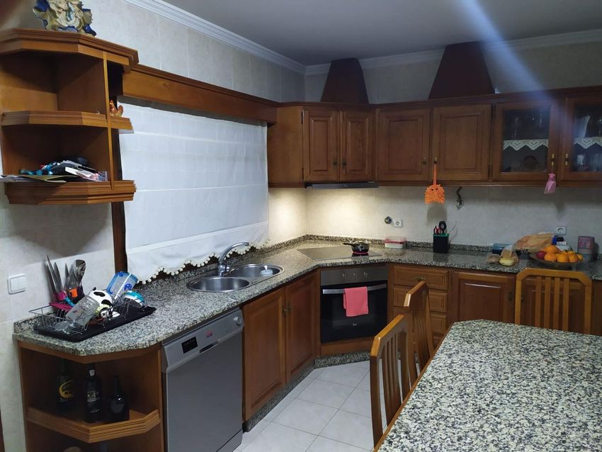 Imagem Cozinha de apartamento t2 em Roriz