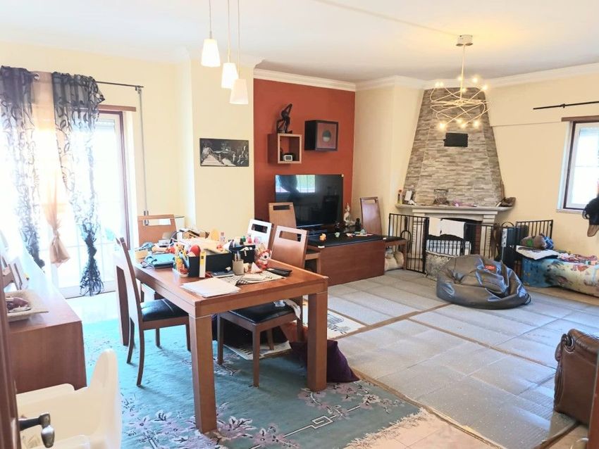 Imagem Sala de estar de apartamento t2 em São Vicente - São João - Alferrarede