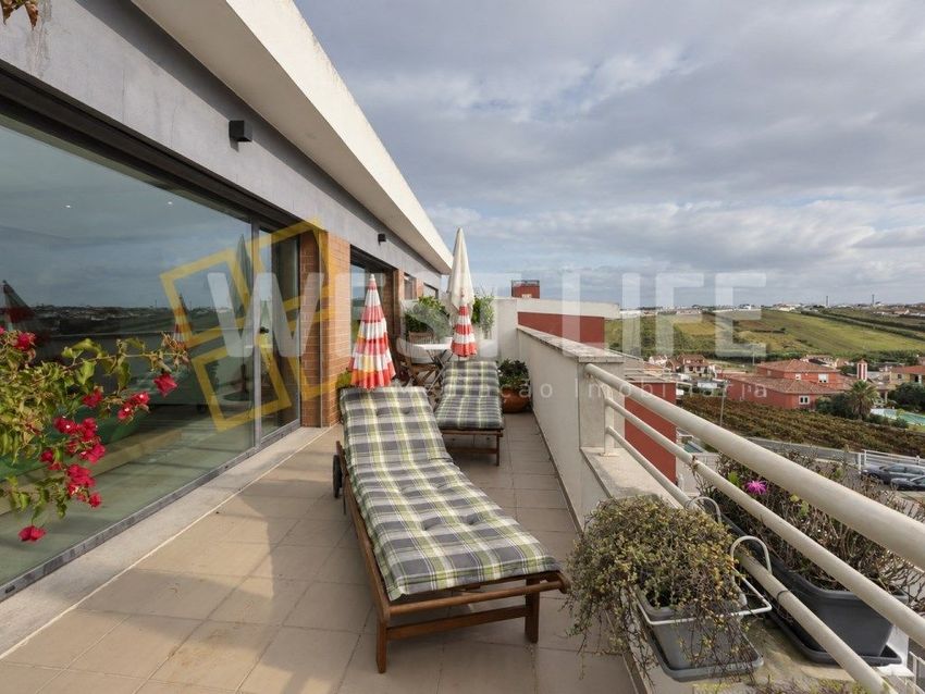 Imagem Terraço de apartamento t4 em São Pedro da Cadeira
