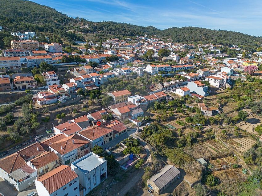 Imagem Vistas de  moradia independente em Rua Serpa Pinto