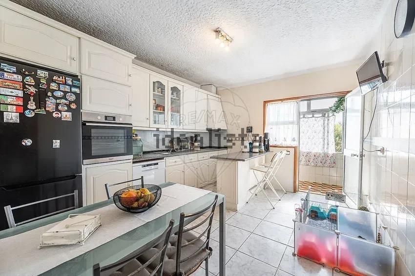 Imagem Cozinha de apartamento t3 em Travessa Rodelo, 140