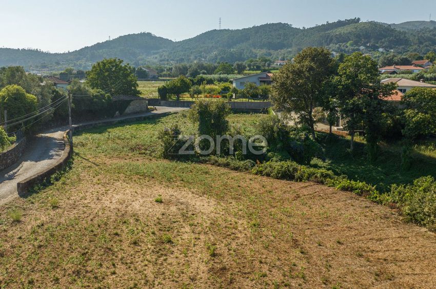 Imagem Terreno de terreno em Em1258