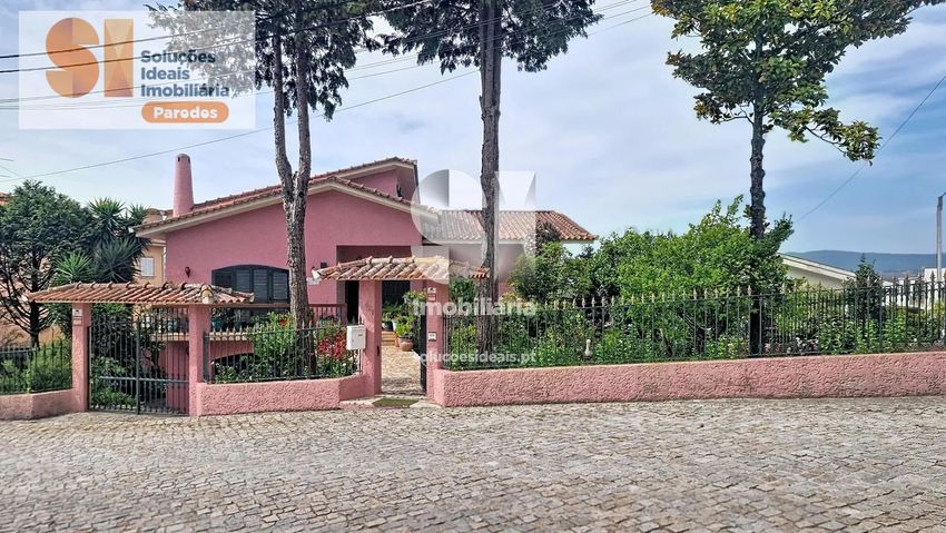 Imagem Fachada de  moradia independente em Sobreira