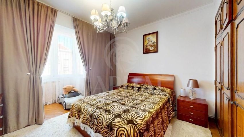 Imagem Quarto de apartamento t2 em Póvoa de Santo Adrião e Olival Basto