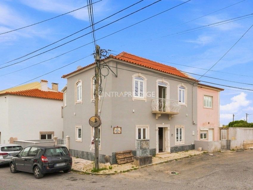 Imagem Fachada de  moradia independente em Caminho Florestal, 1
