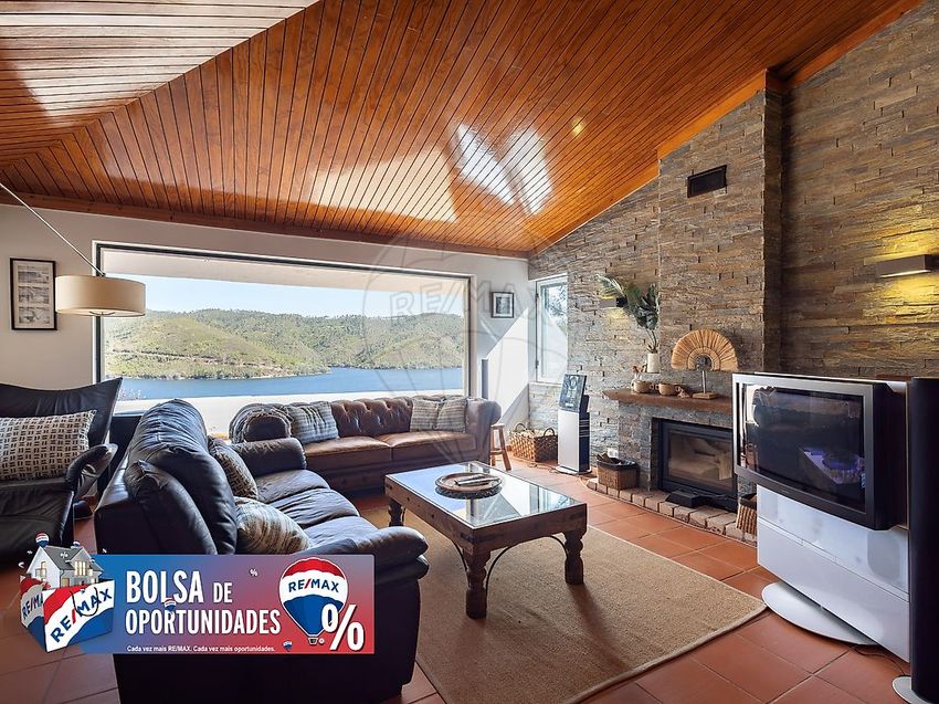 Imagem Sala de estar de  moradia independente em Ferreira do Zêzere