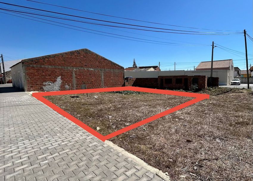 Зображення земельна ділянка, Rua Barbosa du Bocage б/н