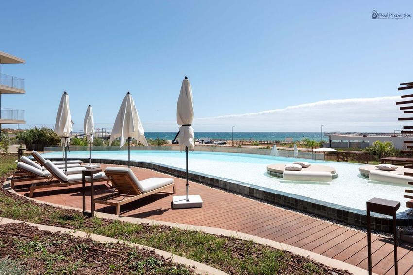 Imagem Piscina de apartamento t1 em Forte Novo - Abelheira
