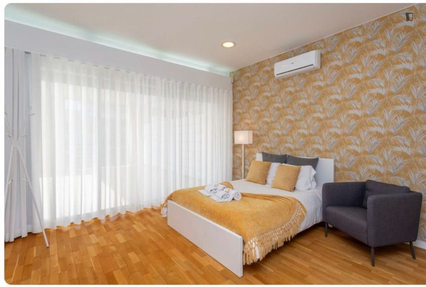 Imagem Quarto de apartamento t0 em Rua João de Freitas Branco