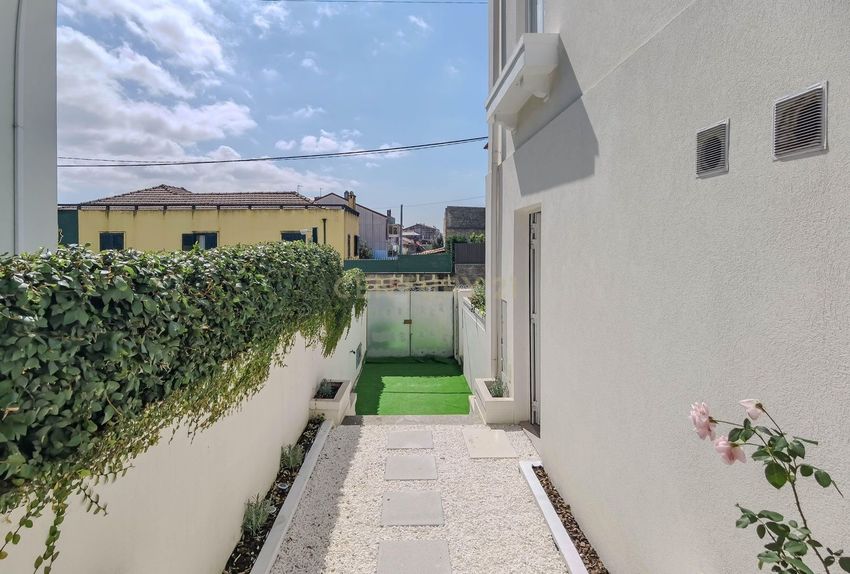 Imagem Fachada de apartamento t0 em Rua de Ourique, 22