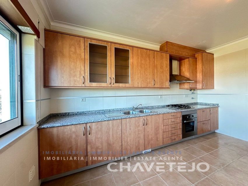 Imagem Cozinha de apartamento t2 em Ferreira do Zêzere