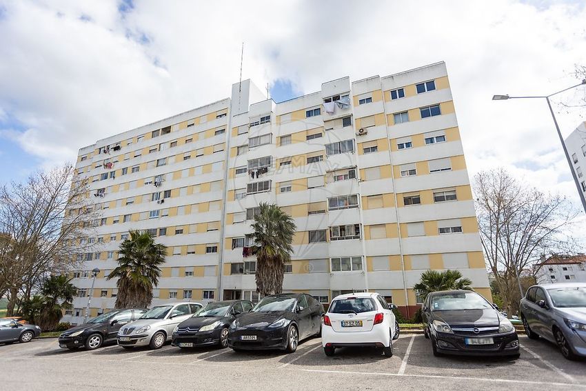 Imagem Vistas de apartamento t3 em Rua Fernão Mendes Pinto