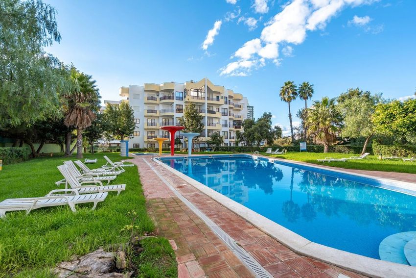 Imagem Piscina de apartamento t1 em Praia da Rocha