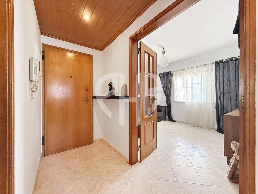 Imagem Corredor de apartamento t2 em Centro da Quinta do Conde