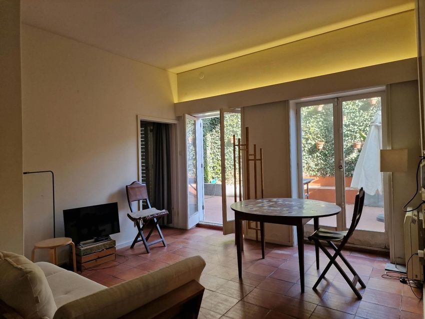Imagem Sala de estar de apartamento t1 em Rua Fonte da Luz, 237