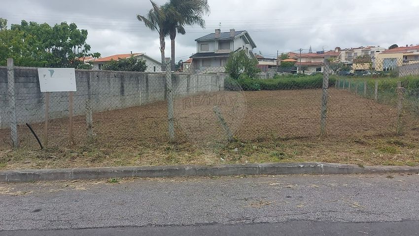 Imagem de terreno em Nogueira da Regedoura