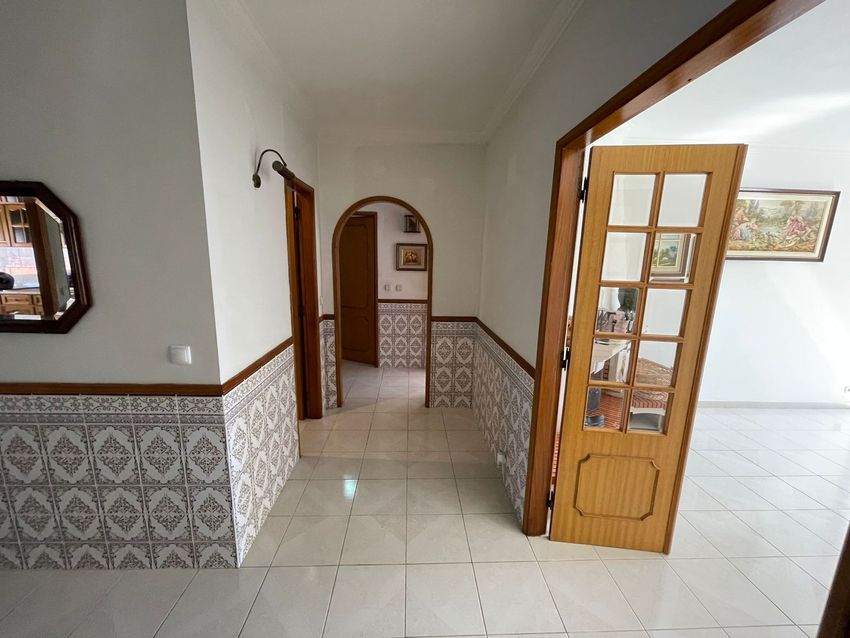 Зображення Вестибюль, квартира t3, Rua Eça de Queirós, 17