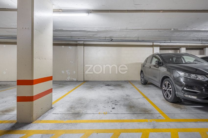 Imagem Garagem de apartamento t1 em Rua Júlio Lourenço Pinto, 109