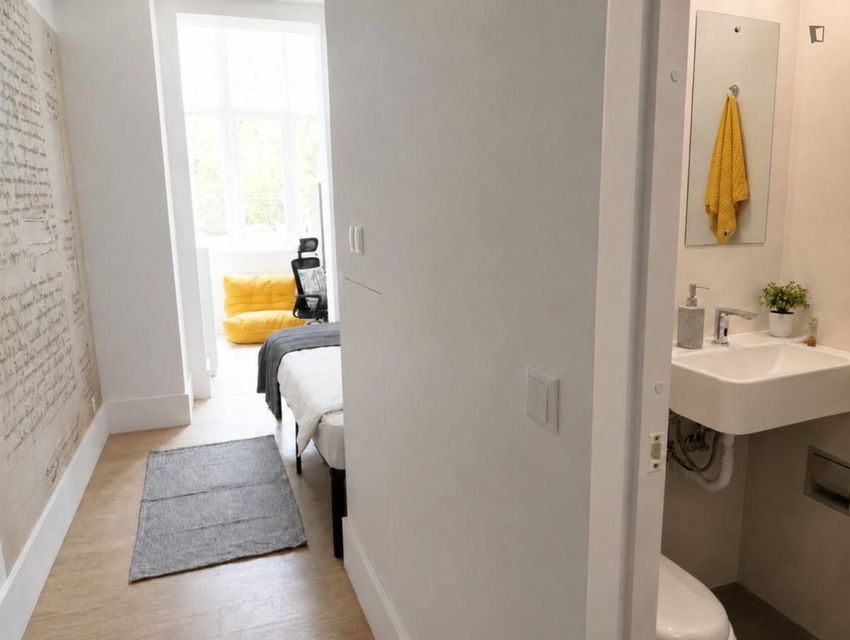 Imagem Corredor de quarto em Rua Maria da Fonte