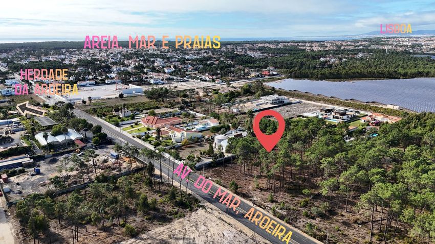 Imagem Vistas de terreno em Avenida Pinhal da Aroeira, 65
