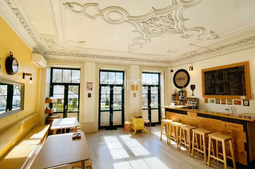Imagem Sala de estar de apartamento t16 em Praça de Parada Leitão