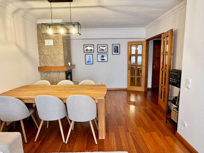 Imagem Sala de jantar de apartamento t2 em Rua Doutor Joaquim Nogueira dos Santos, 226