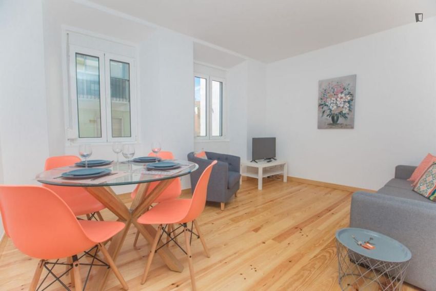 Imagem Sala de estar de apartamento t2 em Calçada dos Barbadinhos