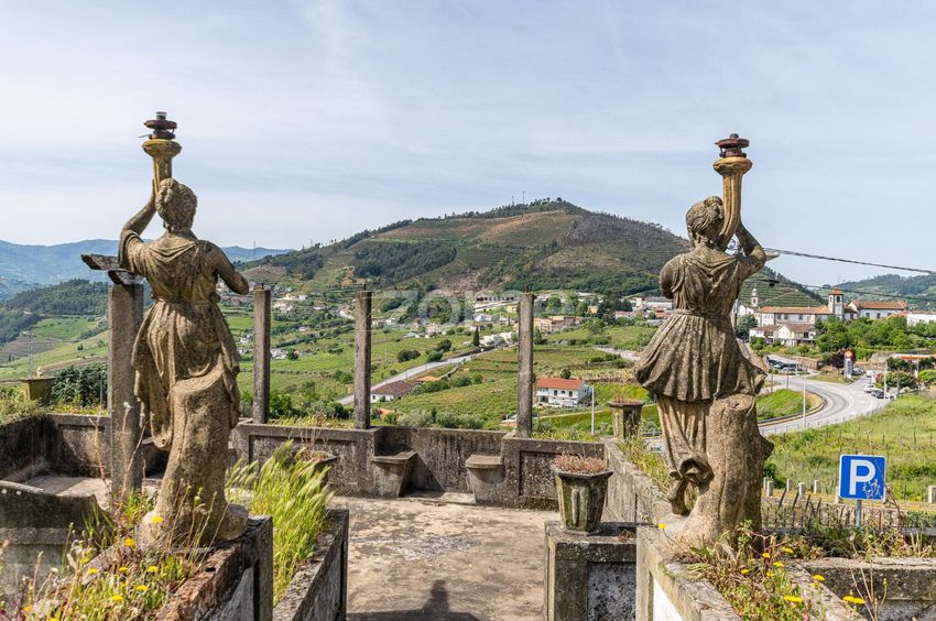 Imagem Pátio de  quinta em Caminho do Barreiro