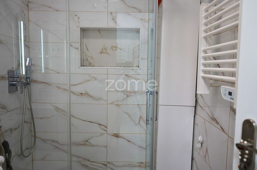 Imagem Casa de banho de apartamento t2 em Serra das Minas