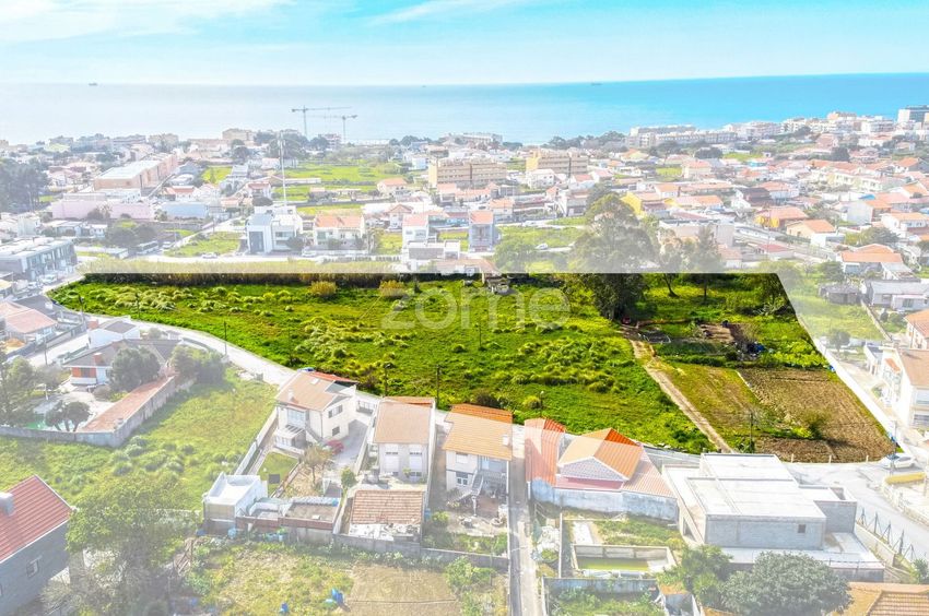 Imagem Terreno de terreno em Rua Alvites