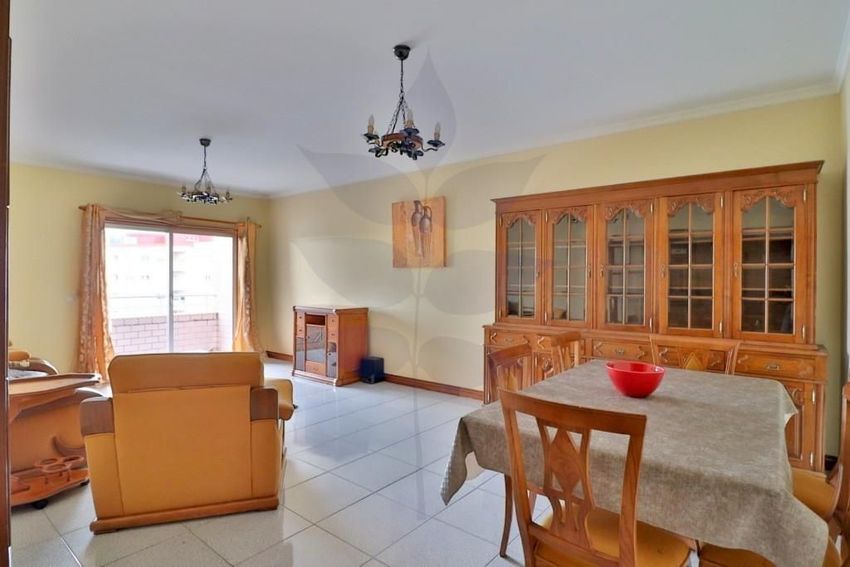 Imagem Sala de estar de apartamento t3 em Praceta Amândio Ferreira Pinto, 12