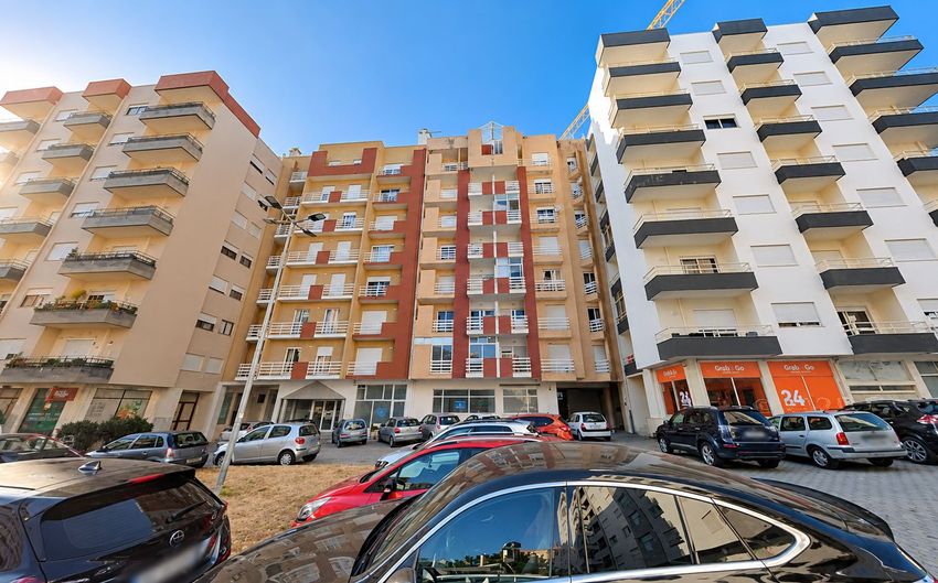 Imagem Fachada de apartamento t1 em Chafé