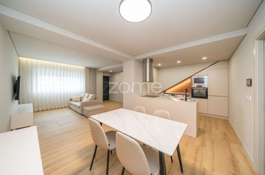 Imagem Sala de estar de apartamento t2 em Rua Imaculada Conceição, 5