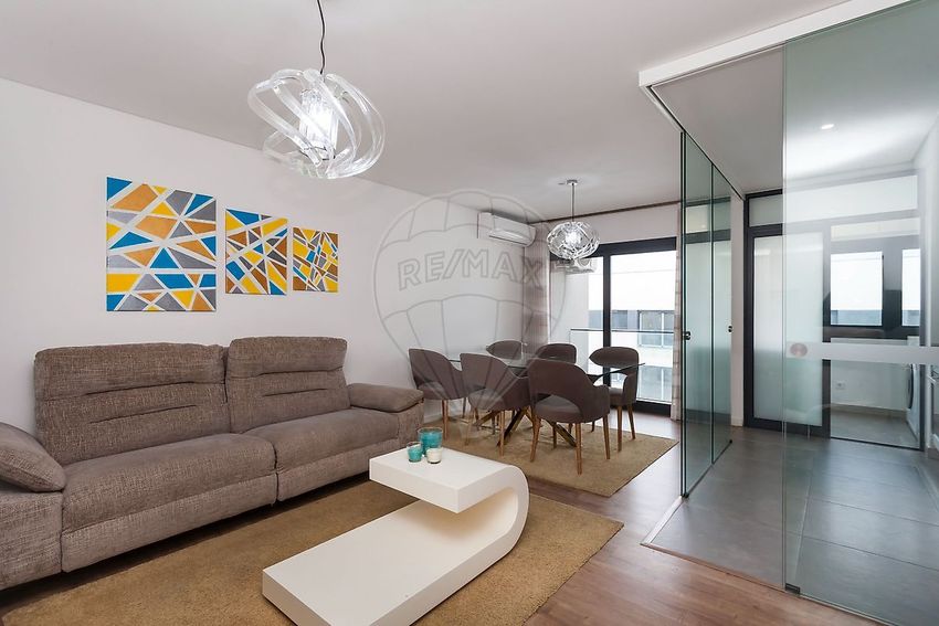 Imagem Sala de estar de apartamento t2 em Rua Doutor Faria Sampaio