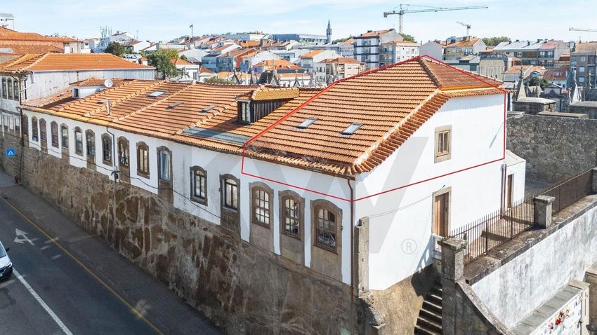 Imagem Fachada de apartamento t2 em Lapa - Bouça