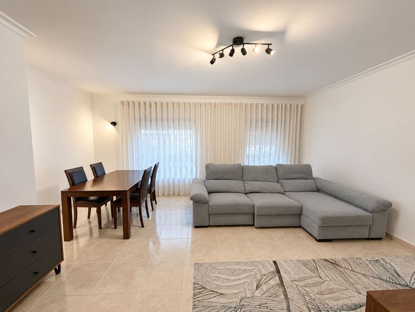 Imagem Sala de estar de apartamento t3 em Rua Cidade do Fundão, 17