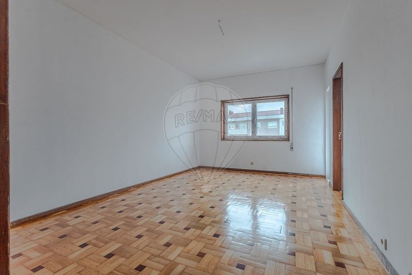 Imagem Divisão de apartamento t2 em Rua Monte da Mina