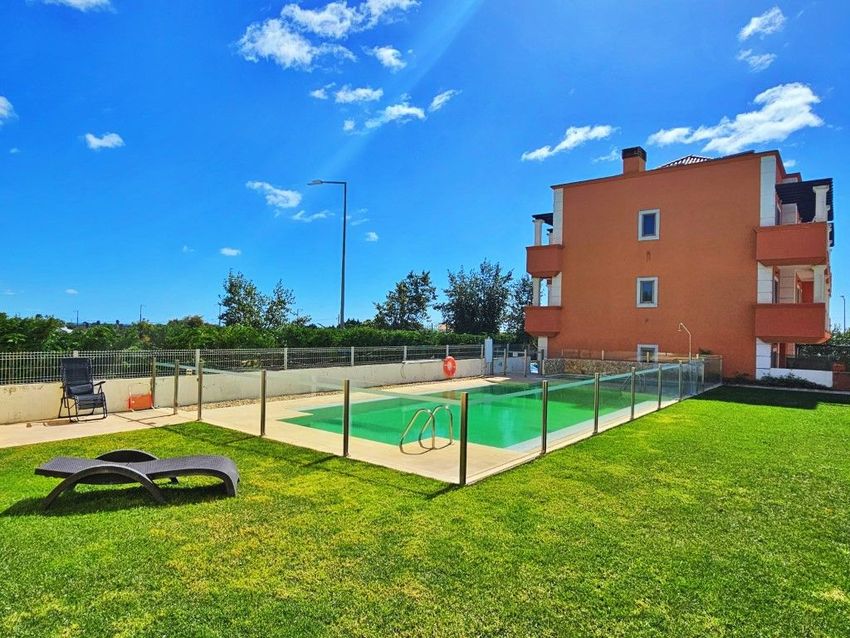 Imagem Piscina de apartamento t2 em Luz de Tavira