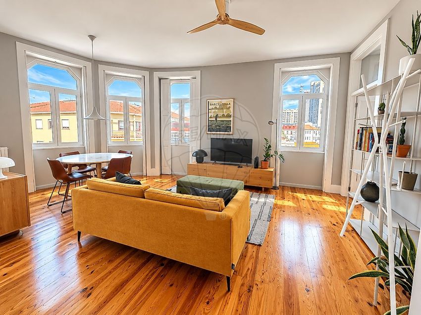 Imagem Sala de estar de apartamento t2 em Campo 24 de Agosto