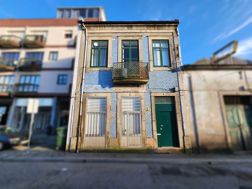 Imagem Vistas de  moradia geminada em Rua Barão do Corvo