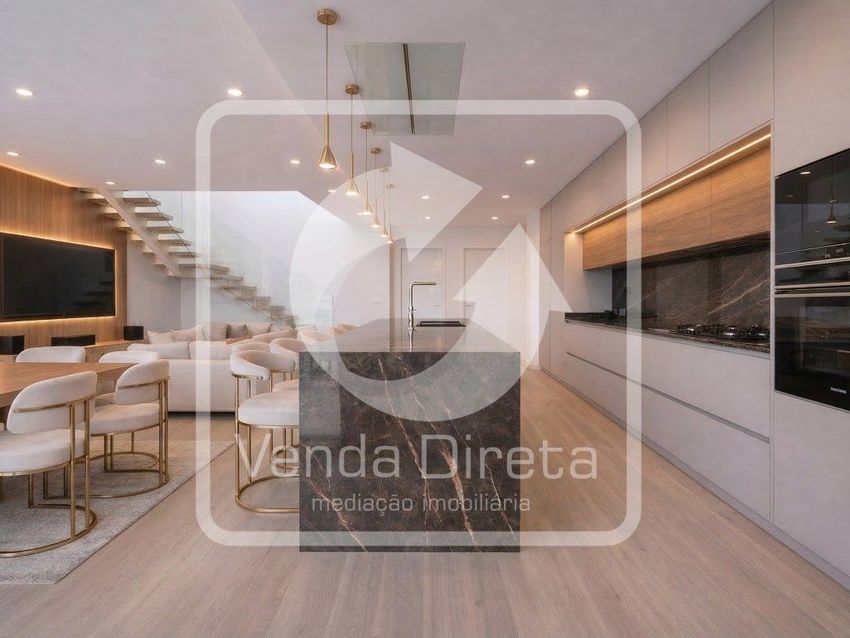 Imagem de apartamento t4 em Rua Augusto Dias da Silva, 63