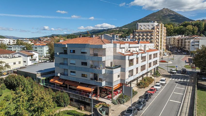 Imagem Vistas de apartamento t3 em Avenida da Igreja