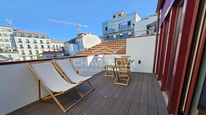 Imagem Terraço de apartamento t0 em Rua do Sol