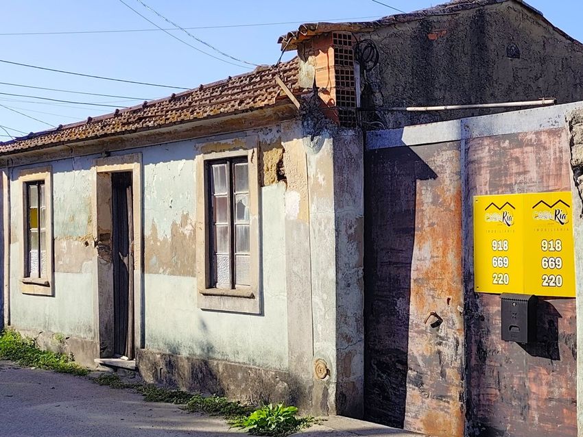 Imagem Fachada de  moradia geminada em Rua do Campo, 3