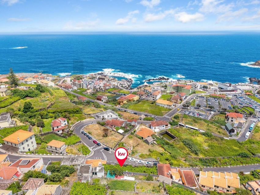 Imagem Vistas de  moradia independente em Porto Moniz