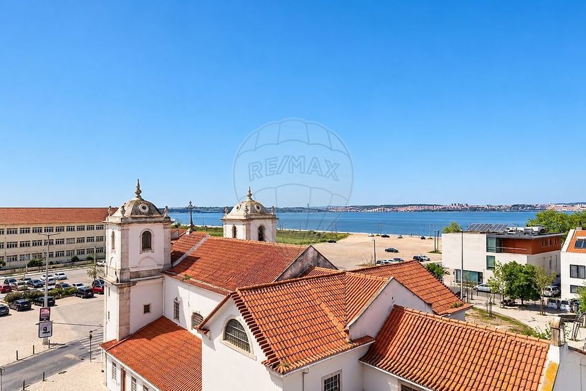 Imagem de apartamento t3 em Rua Almirante Reis