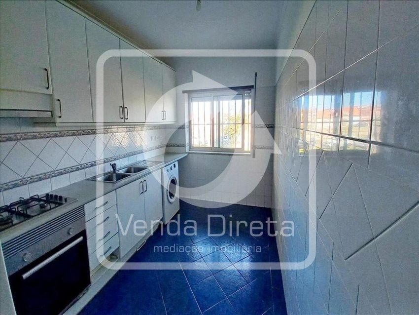 Imagem Casa de banho de apartamento t4 em Rua Ferrer Trindade, 3